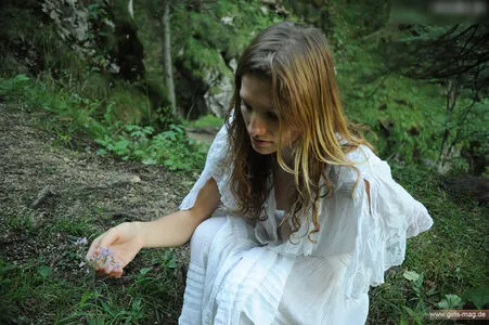 Girls Magazine OnlyFans Leaked Free Thumbnail Picture - #sIoNnaNixX