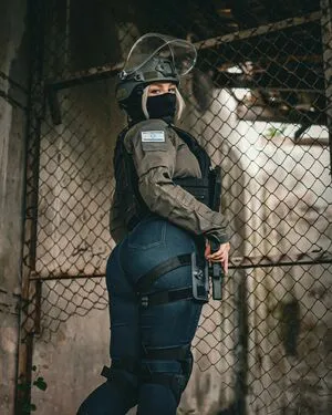 Girls With Guns OnlyFans Leaked Free Thumbnail Picture - #15BSda2eeo