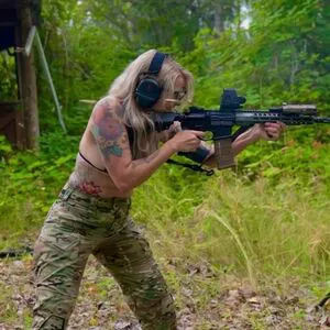 Girls With Guns OnlyFans Leaked Free Thumbnail Picture - #3IeIig5Ib7
