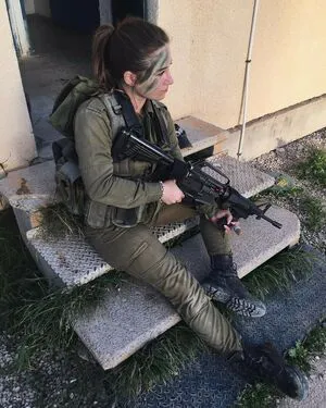 Girls With Guns OnlyFans Leaked Free Thumbnail Picture - #5RyqMEr08f