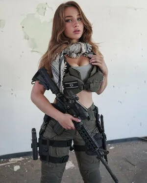 Girls With Guns OnlyFans Leaked Free Thumbnail Picture - #6D5uwVXtjj