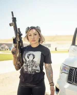 Girls With Guns OnlyFans Leaked Free Thumbnail Picture - #DmBpBjUxnQ