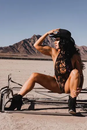Girls With Guns OnlyFans Leaked Free Thumbnail Picture - #FHGOo4NPEJ