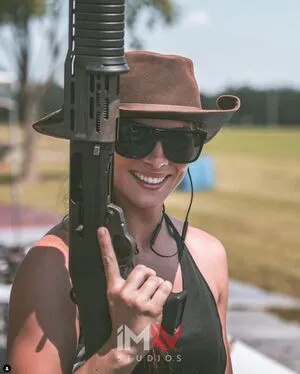 Girls With Guns OnlyFans Leaked Free Thumbnail Picture - #HMu49Or1Ew