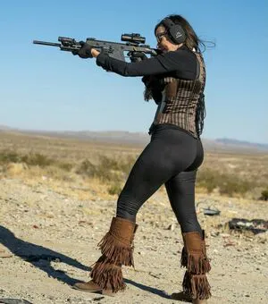 Girls With Guns OnlyFans Leaked Free Thumbnail Picture - #PpONZNMCh7