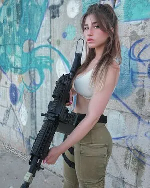 Girls With Guns OnlyFans Leaked Free Thumbnail Picture - #WuEK40BD0w