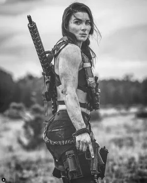 Girls With Guns OnlyFans Leaked Free Thumbnail Picture - #f60gb7SGm1