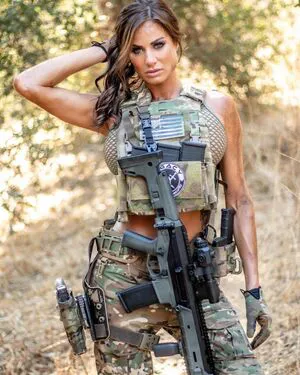 Girls With Guns OnlyFans Leaked Free Thumbnail Picture - #gQ6bmSQAjC