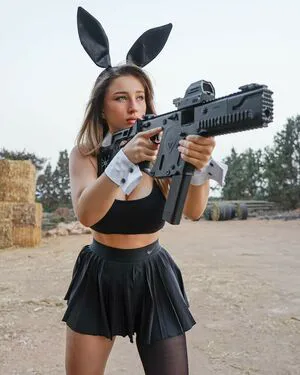 Girls With Guns OnlyFans Leaked Free Thumbnail Picture - #qMXwPz6IWU