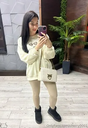 Girlyours001 OnlyFans Leaked Free Thumbnail Picture - #RQQ6HdW2ac