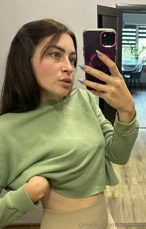 Girlyours01 OnlyFans Leaked Free Thumbnail Picture - #GnVcFxjaem