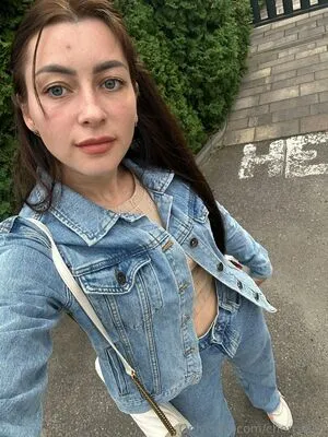 Girlyours01 OnlyFans Leaked Free Thumbnail Picture - #Xgx05BTrb3