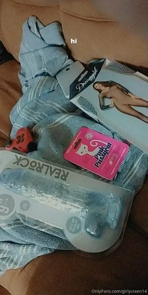 Girlyvixxxen OnlyFans Leaked Free Thumbnail Picture - #0jVqBGewou