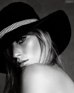 Gisele Bndchen OnlyFans Leaked Free Thumbnail Picture - #FaKRVwKTGM