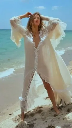 Gisele Bundchen OnlyFans Leaked Free Thumbnail Picture - #6aYNVoapiT