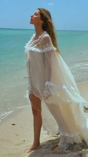 Gisele Bundchen OnlyFans Leaked Free Thumbnail Picture - #AiuS92esBb
