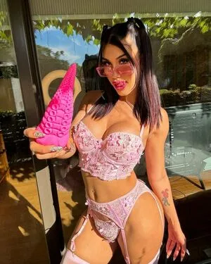 Giuli Turns OnlyFans Leaked Free Thumbnail Picture - #KMAwc3ESIL