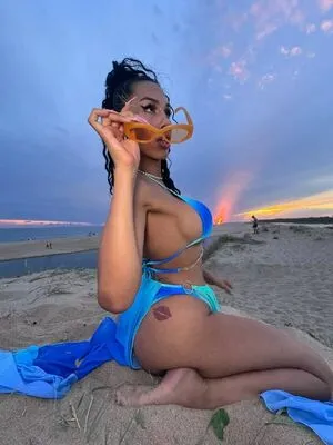 Giuli Turns OnlyFans Leaked Free Thumbnail Picture - #MF4m2sdmje