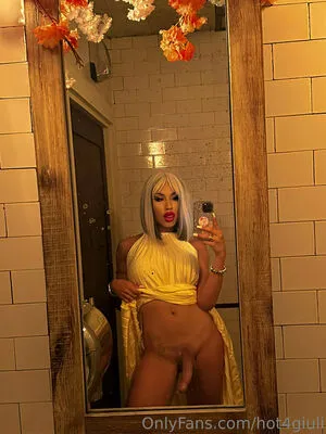 Giuli Turns OnlyFans Leaked Free Thumbnail Picture - #rI6LPlBcDN