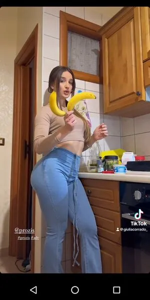 Giulia Corrado OnlyFans Leaked Free Thumbnail Picture - #BYMAefk1l0