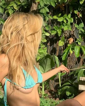 Giulia Lins Giulialins OnlyFans Leaked Free Thumbnail Picture - #733OGDitLl