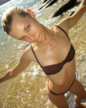 Giulia Lins Giulialins OnlyFans Leaked Free Thumbnail Picture - #d9stR84ULy