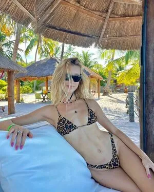 Giulia Lins Giulialins OnlyFans Leaked Free Thumbnail Picture - #fbBF6ceZyX