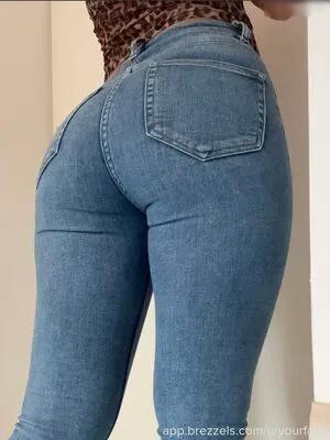 Giuliafrjc OnlyFans Leaked Free Thumbnail Picture - #YHIZ7Dlc2f