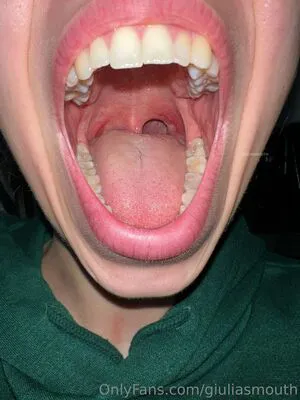 Giuliasmouth OnlyFans Leaked Free Thumbnail Picture - #7smsdRxTLx