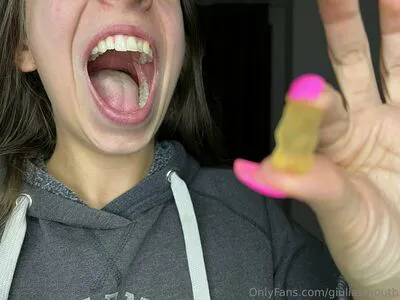 Giuliasmouth OnlyFans Leaked Free Thumbnail Picture - #jigvETHKeO