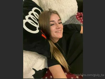 Giuly Ita OnlyFans Leaked Free Thumbnail Picture - #cqz6VLI3zu