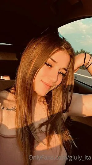 Giuly Ita OnlyFans Leaked Free Thumbnail Picture - #ft0Lv5KZFT