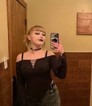 Givegirlscoke OnlyFans Leaked Free Thumbnail Picture - #kupGp9bP4r