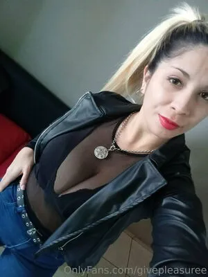 Givepleasuree OnlyFans Leaked Free Thumbnail Picture - #GoixPkU2jk