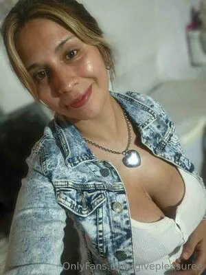 Givepleasuree OnlyFans Leaked Free Thumbnail Picture - #OmIu4mUSq3