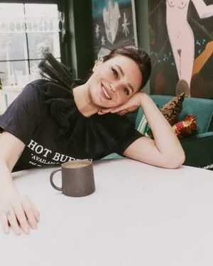 Gizzi Erskine OnlyFans Leaked Free Thumbnail Picture - #ZRz2782xvQ