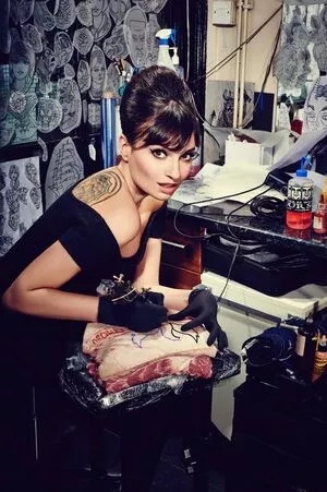 Gizzi Erskine OnlyFans Leaked Free Thumbnail Picture - #lcGGb77ItR