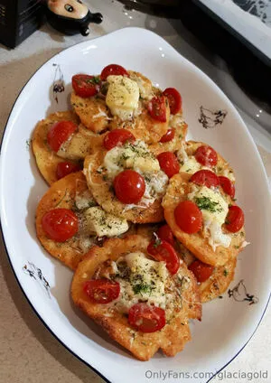 Glaciagold OnlyFans Leaked Free Thumbnail Picture - #Q8Ko3qi4vi