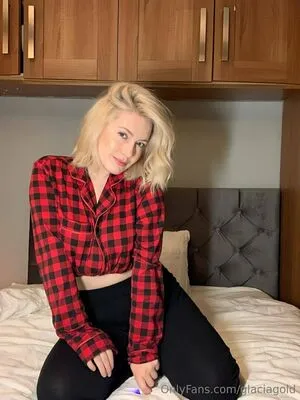 Glaciagold OnlyFans Leaked Free Thumbnail Picture - #VRlX3XN9C5