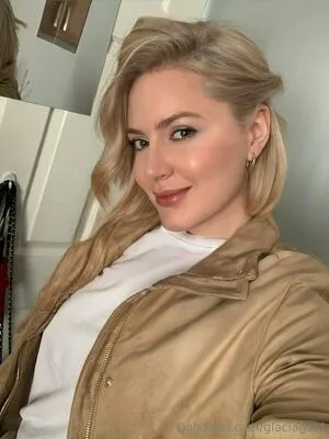 Glaciagold OnlyFans Leaked Free Thumbnail Picture - #i3sKjroO5e