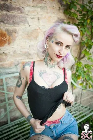 Gladycesuicide OnlyFans Leaked Free Thumbnail Picture - #G2Df89Btig