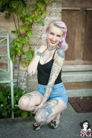 Gladycesuicide OnlyFans Leaked Free Thumbnail Picture - #x16r2hDVbr