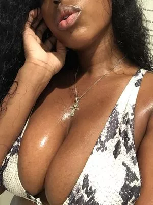 Glamazontyomi OnlyFans Leaked Free Thumbnail Picture - #ovfebujSxq