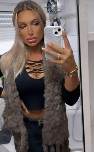 Glamzon OnlyFans Leaked Free Thumbnail Picture - #9Dh0264ikz