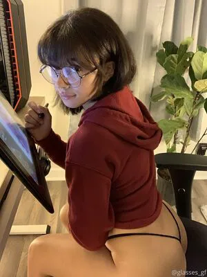Glasses Gf OnlyFans Leaked Free Thumbnail Picture - #CE2CvSioZd