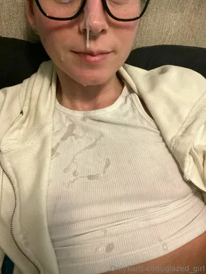 Glazed Girl OnlyFans Leaked Free Thumbnail Picture - #yvyFEudANS