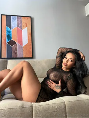 Gleiz OnlyFans Leaked Free Thumbnail Picture - #kidek1Xcax