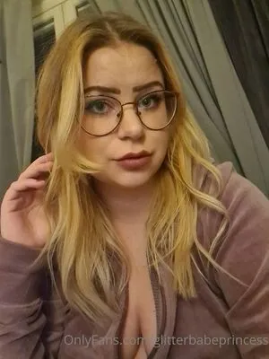 Glitterbabeprincess OnlyFans Leaked Free Thumbnail Picture - #ASrOPBgLOh