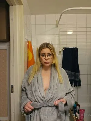 Glitterbabeprincess OnlyFans Leaked Free Thumbnail Picture - #wKV2UXPPXL