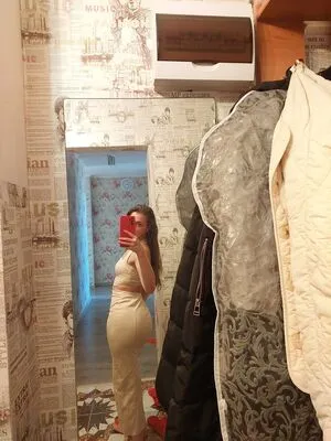 Glommy OnlyFans Leaked Free Thumbnail Picture - #MisE9cIGR0